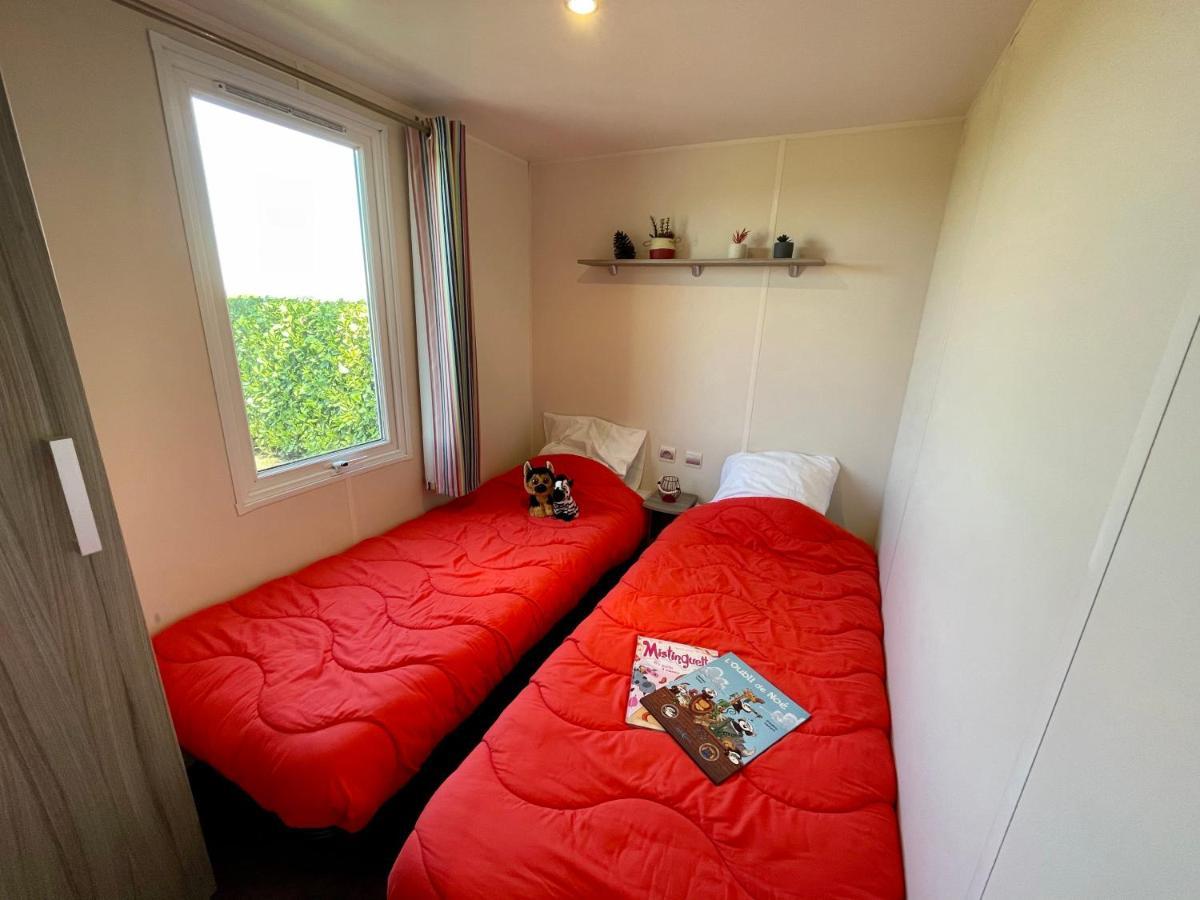 Camping Le Pressoir Petit-Palais-et-Cornemps Dış mekan fotoğraf