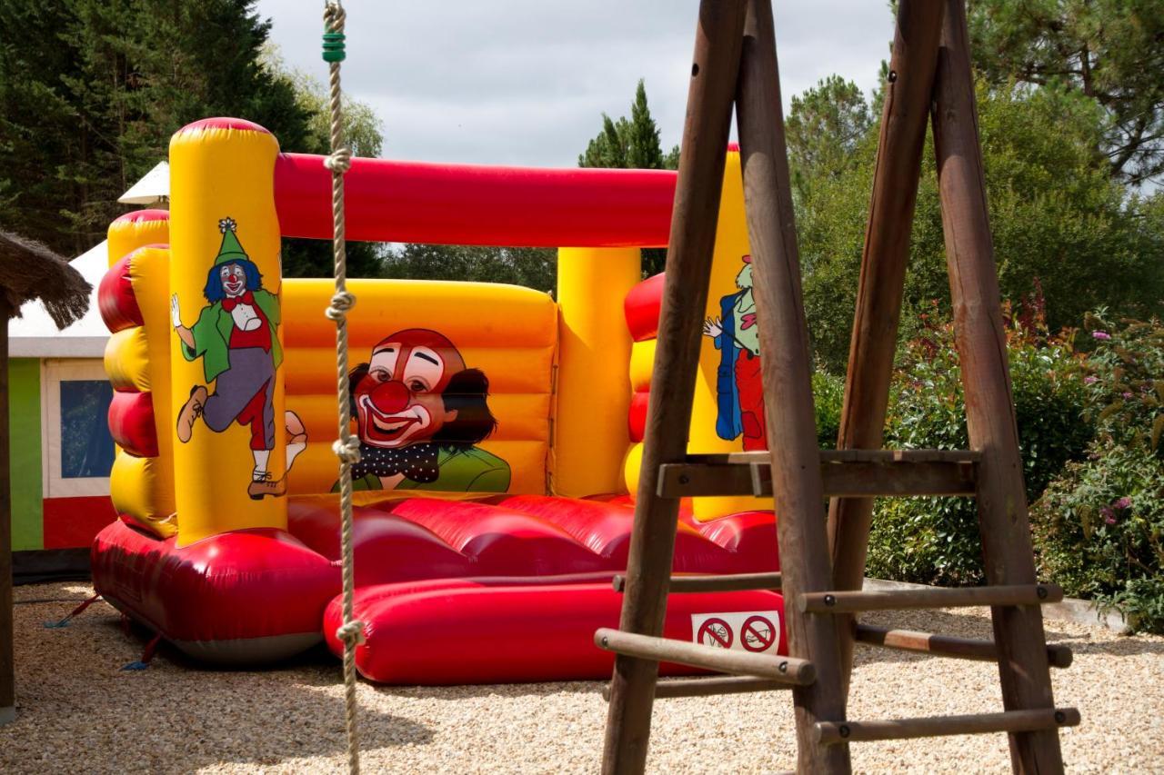 Camping Le Pressoir Petit-Palais-et-Cornemps Dış mekan fotoğraf