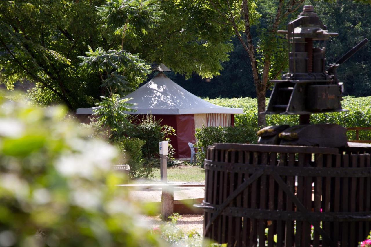 Camping Le Pressoir Petit-Palais-et-Cornemps Dış mekan fotoğraf